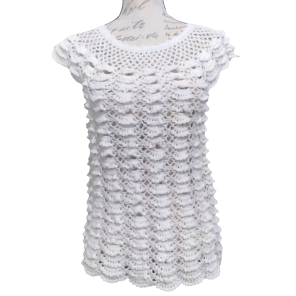 Hand made One Of A Kind White cap sleeve Crochet top - Picture 2 of 5
